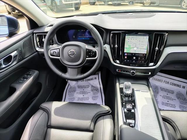 2026 Volvo V60 Cross Country Ultra, B5 AWD Gas (mild hybrid)