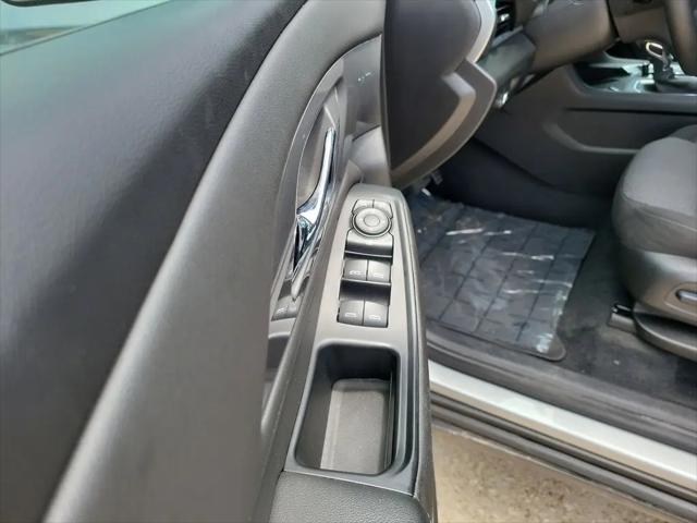 2023 Chevrolet Traverse FWD LT Cloth