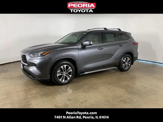 2022 Toyota Highlander XLE for sale in Peoria, IL