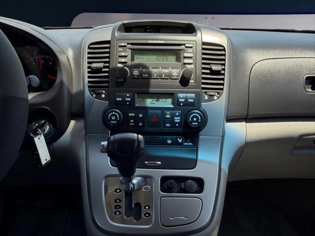 2007 Hyundai Entourage Limited