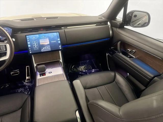 2024 Land Rover Range Rover P530 SE