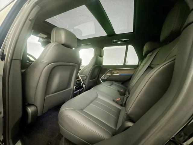 2024 Land Rover Range Rover P530 SE