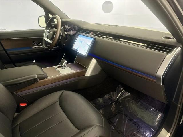 2024 Land Rover Range Rover P530 SE