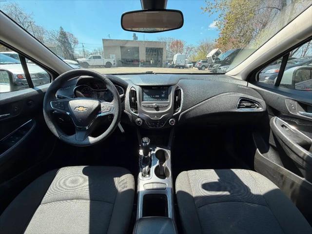 2018 Chevrolet Cruze LT Auto