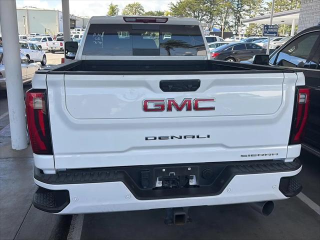2024 GMC Sierra 2500HD 4WD Crew Cab Standard Bed Denali