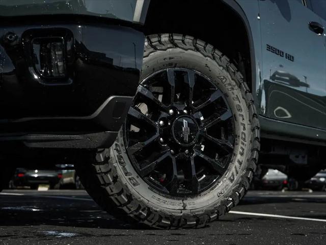 2026 Chevrolet Silverado 3500HD Crew Cab, Standard Bed, LTZ, 4WD