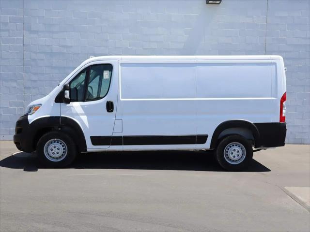 2025 Ram ProMaster 2500 Cargo Van Tradesman Low Roof 136" WB w/Pass Seat