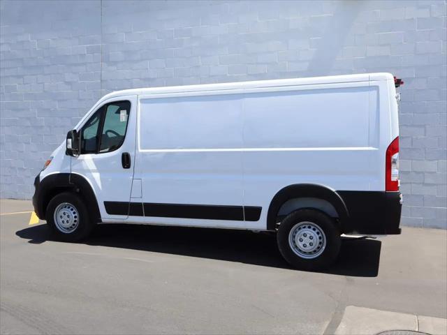 2025 Ram ProMaster 2500 Cargo Van Tradesman Low Roof 136" WB w/Pass Seat