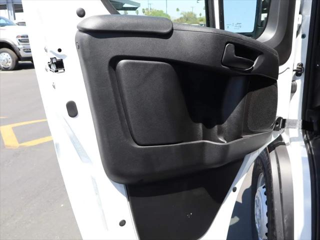 2025 Ram ProMaster 2500 Cargo Van Tradesman Low Roof 136" WB w/Pass Seat