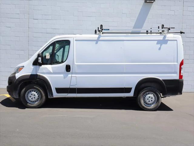 2025 Ram ProMaster 2500 Cargo Van Tradesman Low Roof 136" WB w/Pass Seat