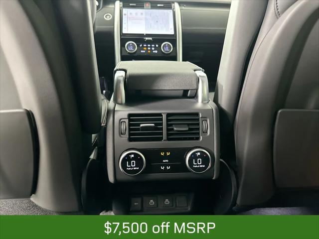 2024 Land Rover Discovery P360 Dynamic SE
