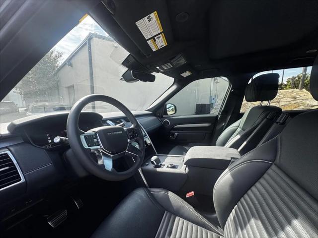 2024 Land Rover Discovery P360 Dynamic SE