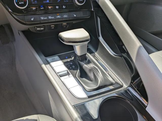 2023 Hyundai Elantra Hybrid Blue