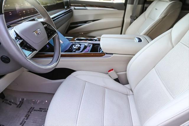 2025 Cadillac Escalade ESV Sport Platinum