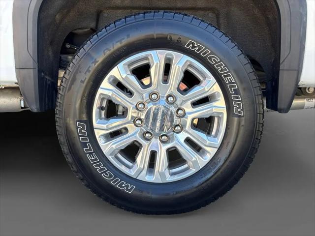 2020 GMC Sierra 3500HD 4WD Crew Cab Long Bed Denali
