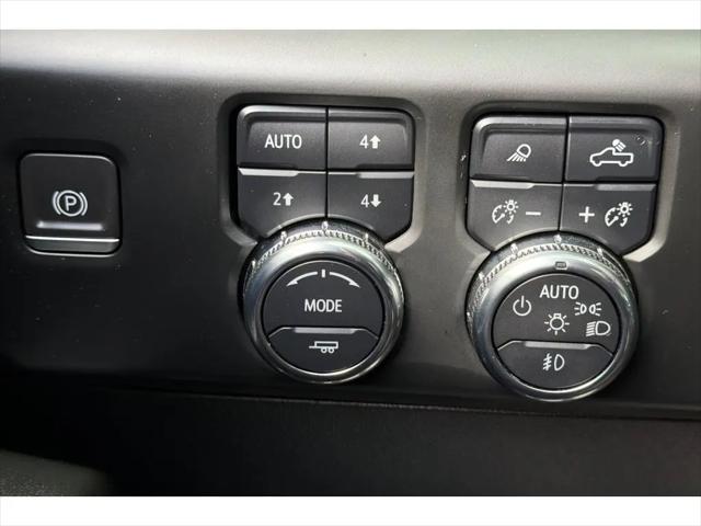 2023 GMC Sierra 1500 4WD Crew Cab Short Box AT4