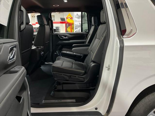 2024 GMC Yukon XL 4WD SLT