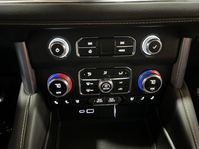 2024 GMC Yukon XL 4WD SLT