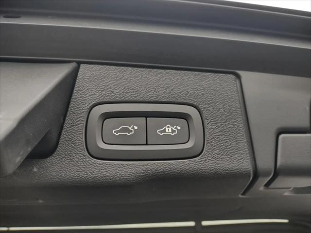 2021 Volvo XC60 T6 Momentum