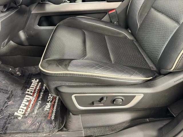 2022 Ram 1500 Laramie Crew Cab 4x4 5'7" Box