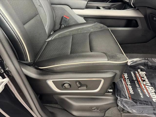 2022 Ram 1500 Laramie Crew Cab 4x4 5'7" Box