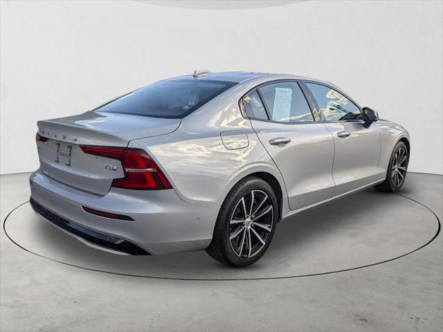 2025 Volvo S60 T8 Plus