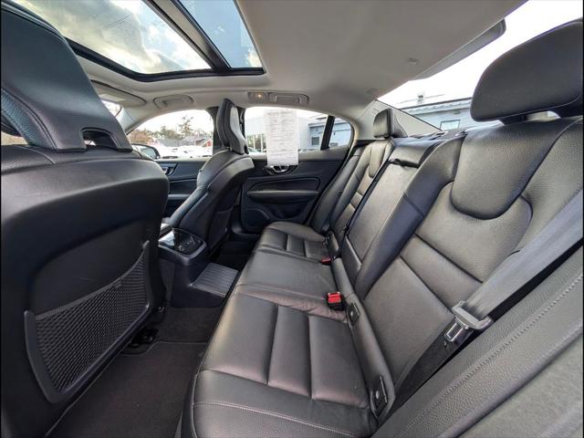 2025 Volvo S60 T8 Plus