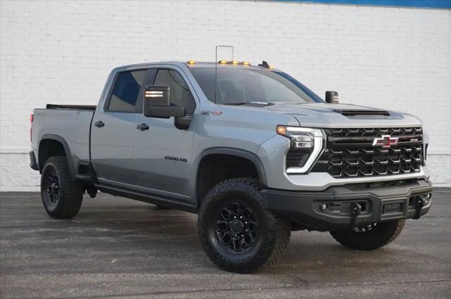 2025 Chevrolet Silverado 2500HD 4WD Crew Cab Standard Bed ZR2