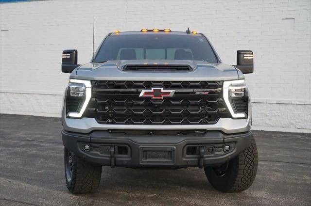 2025 Chevrolet Silverado 2500HD 4WD Crew Cab Standard Bed ZR2