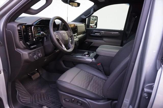 2025 Chevrolet Silverado 2500HD 4WD Crew Cab Standard Bed ZR2