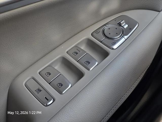 2023 Genesis G70 2.0T RWD