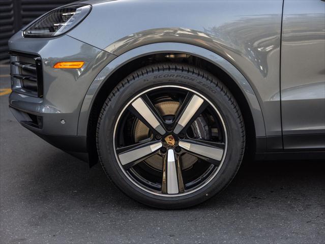2026 Porsche Cayenne Unknown