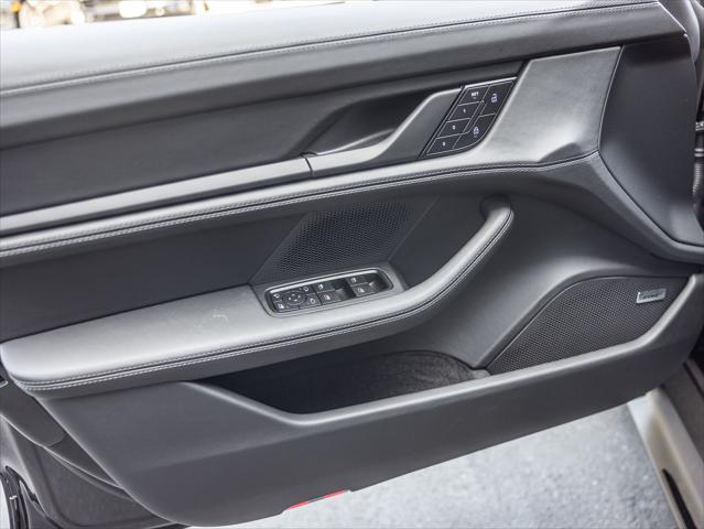 2026 Porsche Taycan Black Edition
