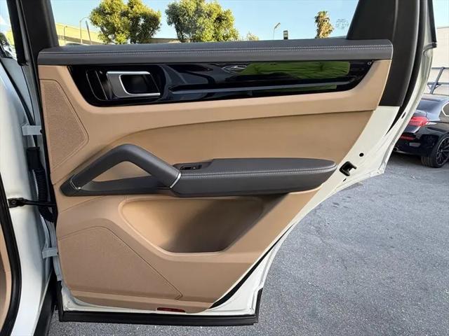 2021 Porsche Cayenne Cayenne