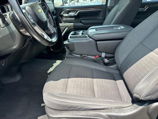 2024 Chevrolet Silverado 1500 2WD Crew Cab Short Bed LT