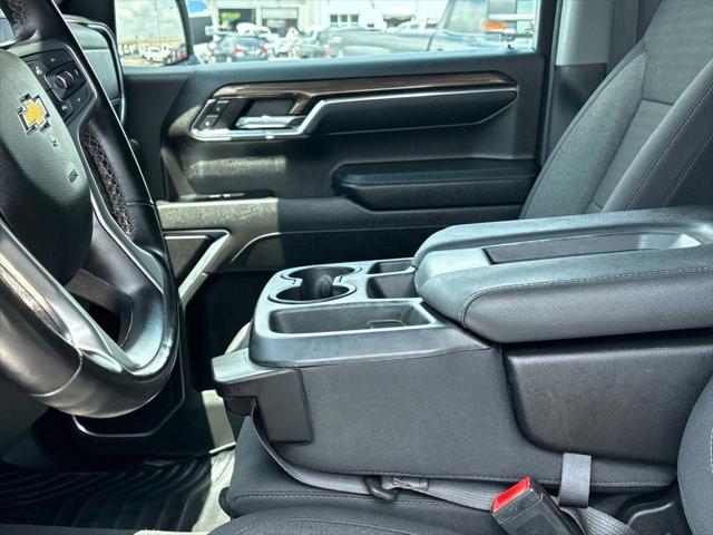 2024 Chevrolet Silverado 1500 2WD Crew Cab Short Bed LT