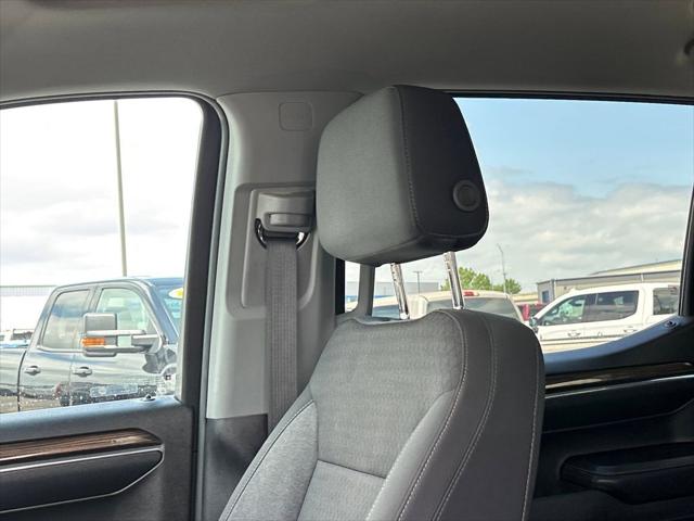 2024 Chevrolet Silverado 1500 2WD Crew Cab Short Bed LT