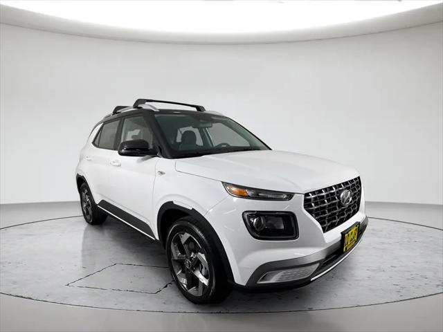 2026 Hyundai Venue SEL w/Two-Tone Roof for sale in Longview, WA