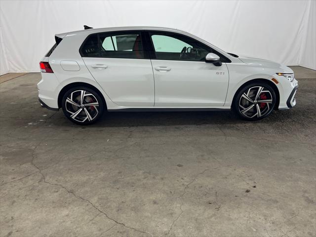 2026 Volkswagen Golf GTI SE