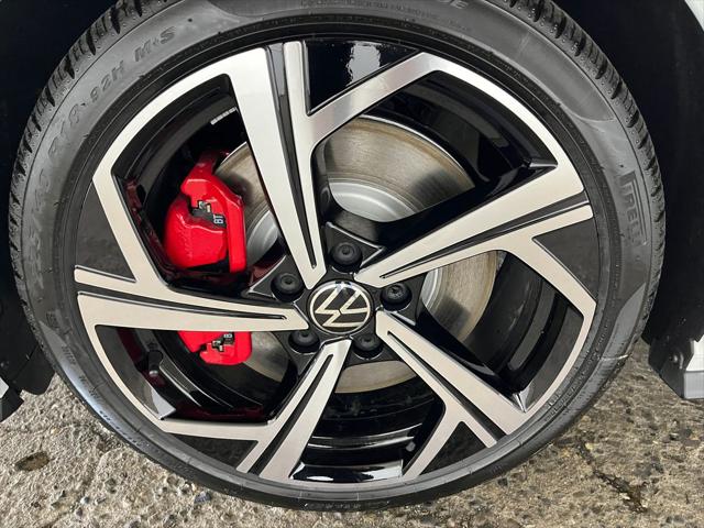 2026 Volkswagen Golf GTI SE