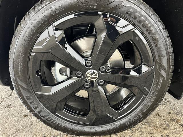 2026 Volkswagen Taos SEL