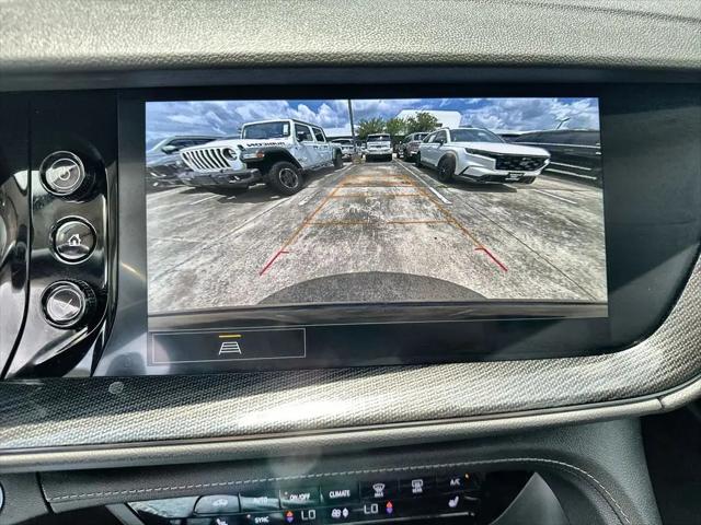 2023 Buick Envision Essence FWD