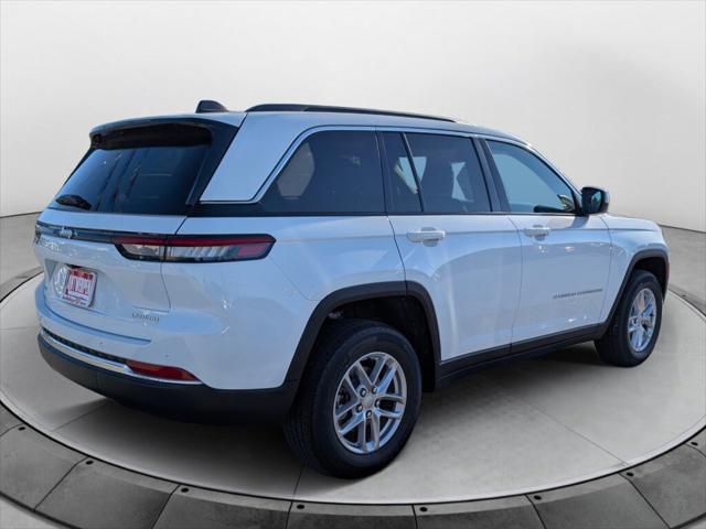 2026 Jeep Grand Cherokee GRAND CHEROKEE LAREDO X 4X4