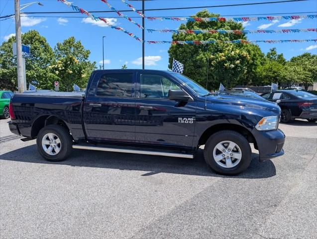 2017 RAM 1500 Express Crew Cab 4x4 57 Box 2017 RAM 1500 Express Crew Cab 4x4 57 Box