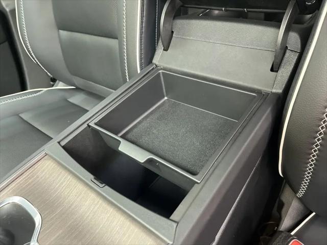 2026 GMC Acadia Denali AWD