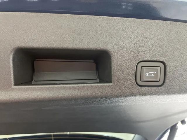 2026 GMC Acadia Denali AWD