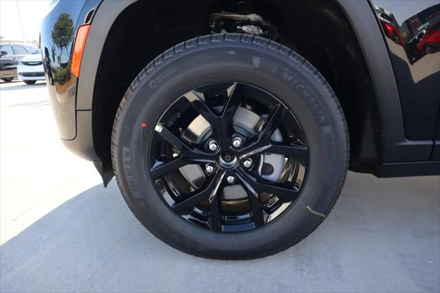 2026 Jeep Grand Cherokee Altitude 4x4