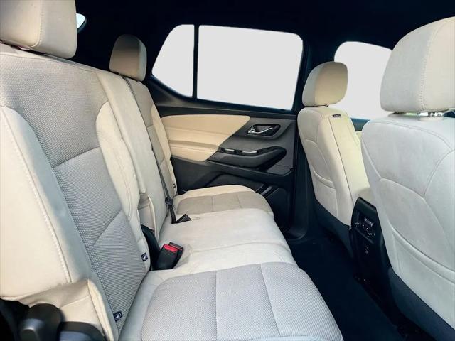 2023 Chevrolet Traverse AWD LS