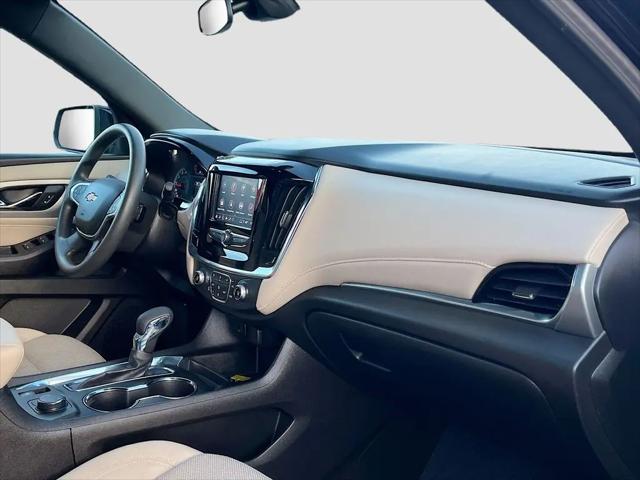 2023 Chevrolet Traverse AWD LS
