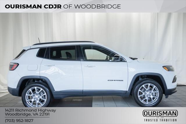 2023 Jeep Compass Latitude Lux FWD